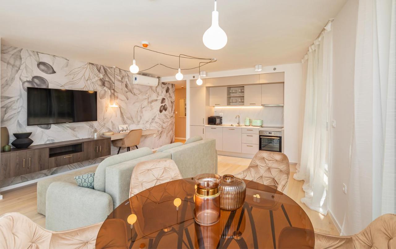 Sunny Lol Port Apartments In The City Centre ドゥブロブニク エクステリア 写真