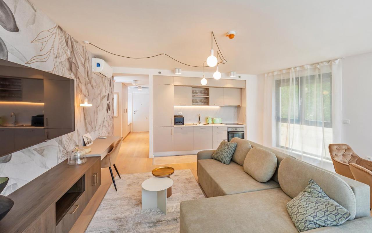Sunny Lol Port Apartments In The City Centre ドゥブロブニク エクステリア 写真